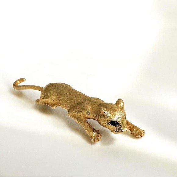 Jewelry - Vintage Figural Cat Brooch Gold Tone Emerald Green Eyes Sculptural Statement Pin